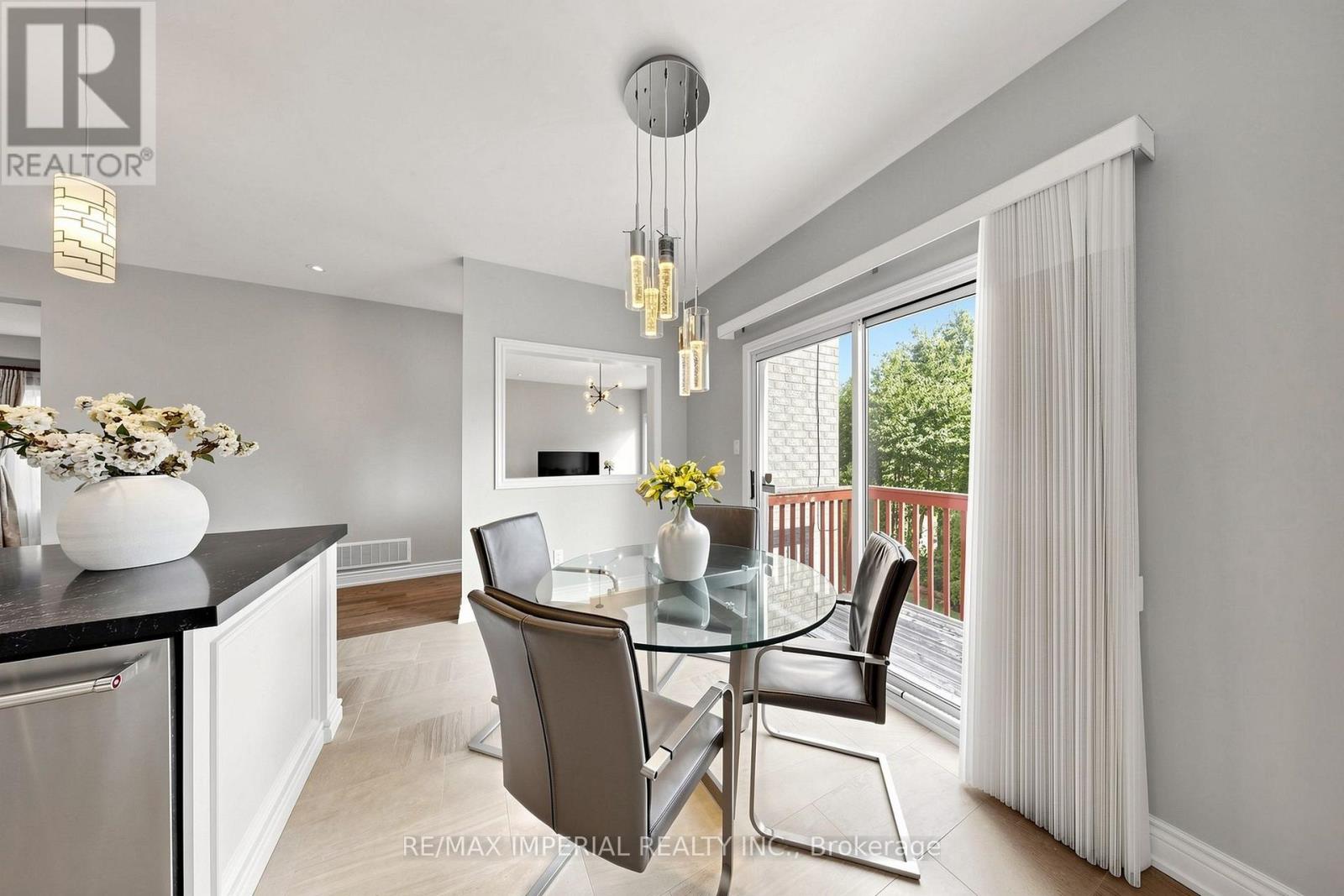 53 RUSHINGBROOK DRIVE - 17