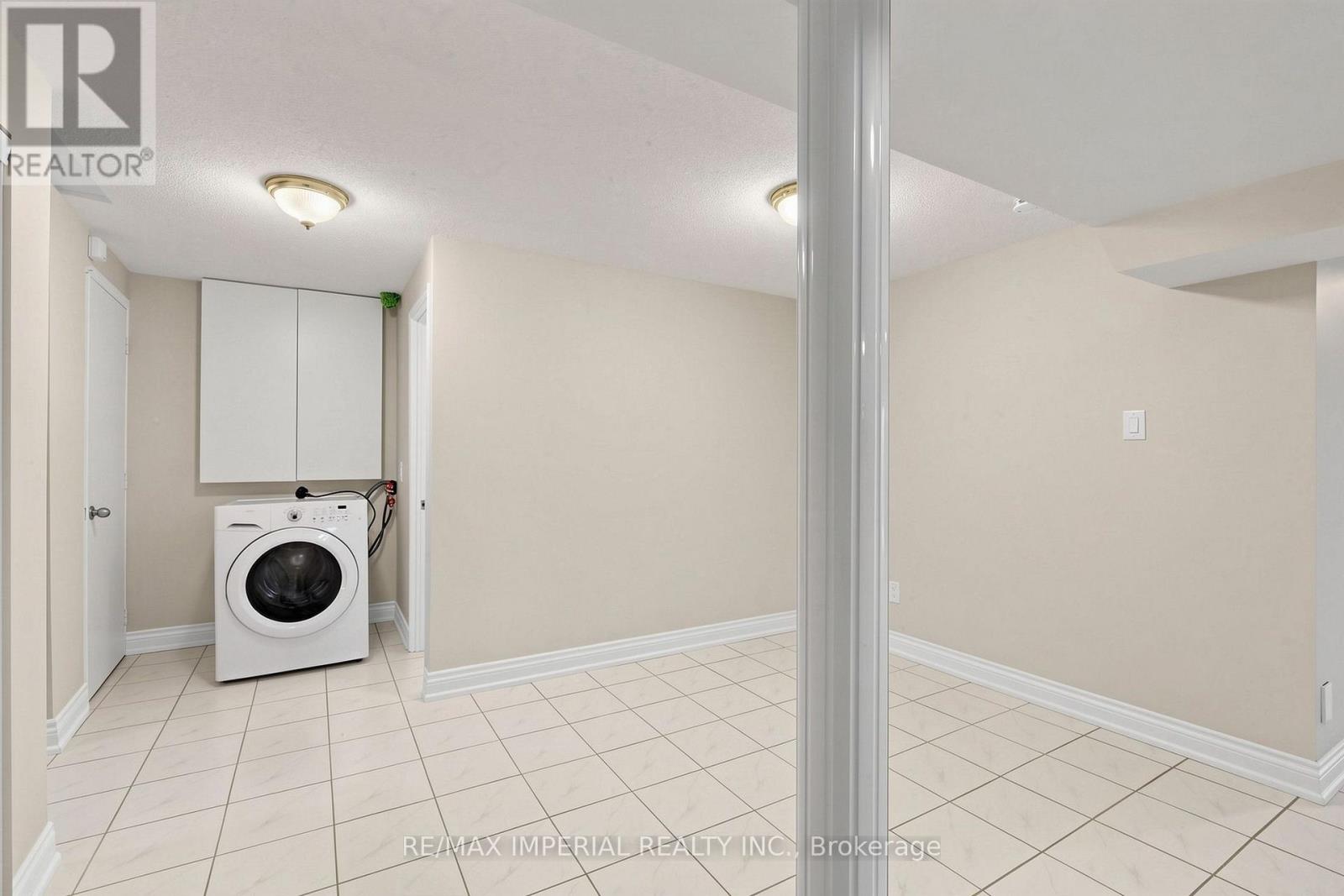 53 RUSHINGBROOK DRIVE - 34
