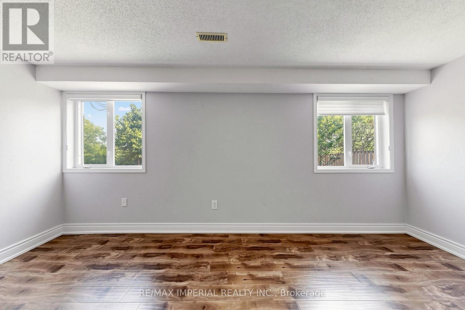 53 RUSHINGBROOK DRIVE - 39