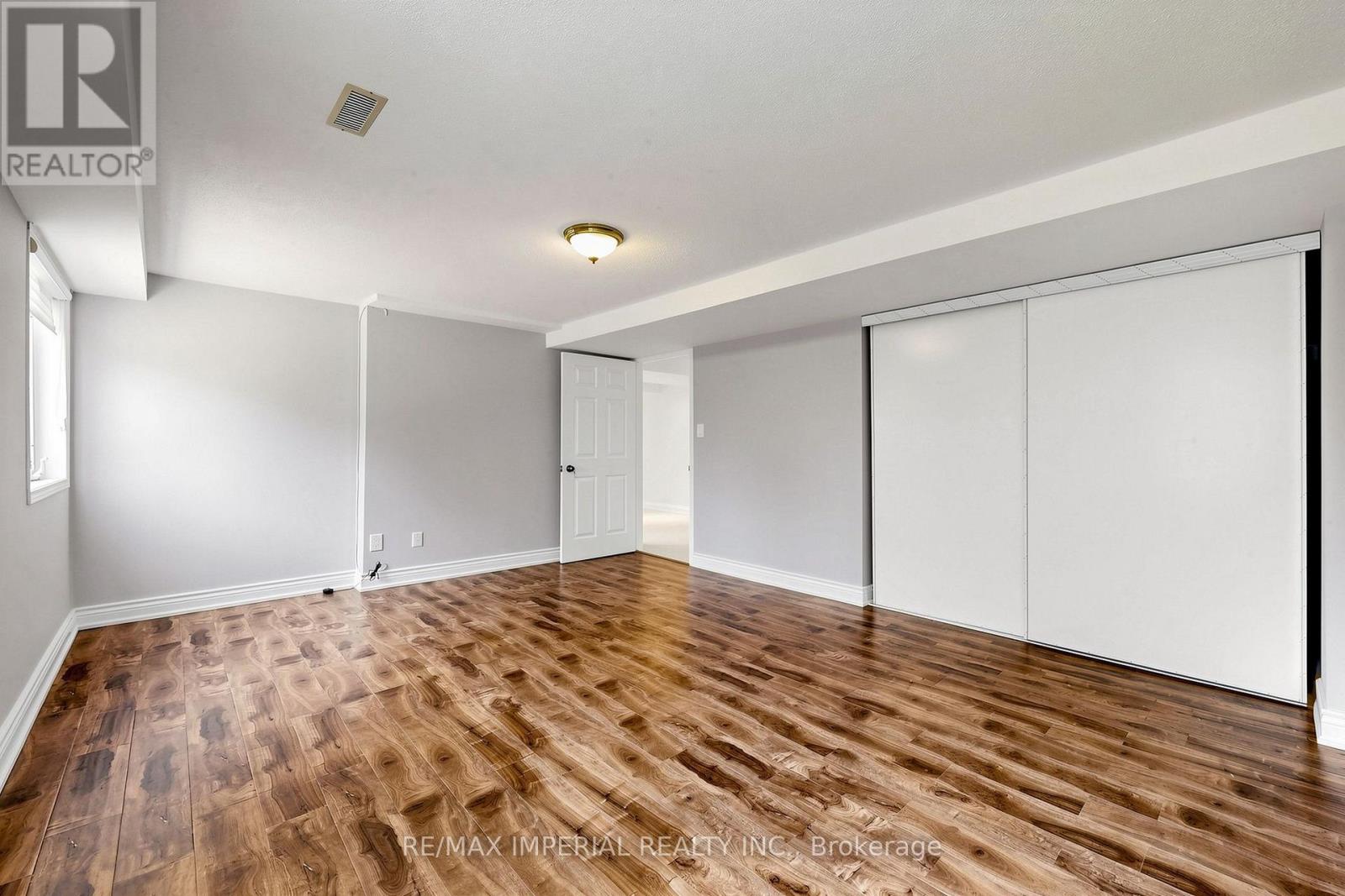 53 RUSHINGBROOK DRIVE - 40