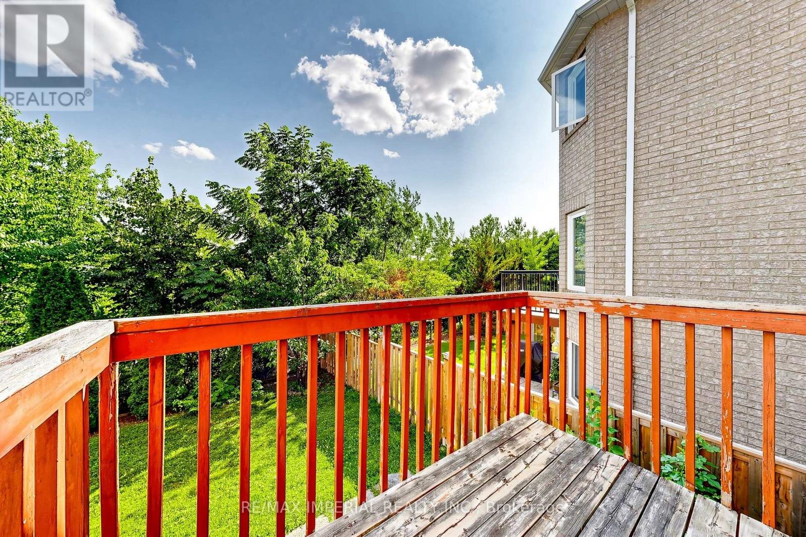 53 RUSHINGBROOK DRIVE - 43