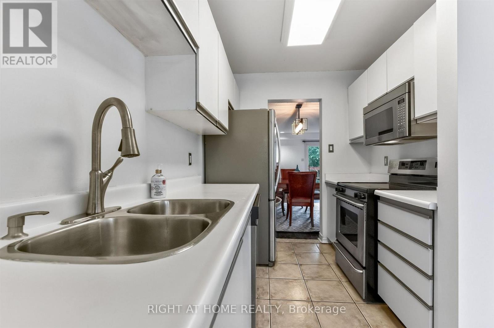 #45 186 WOODBRIDGE AVENUE - 11