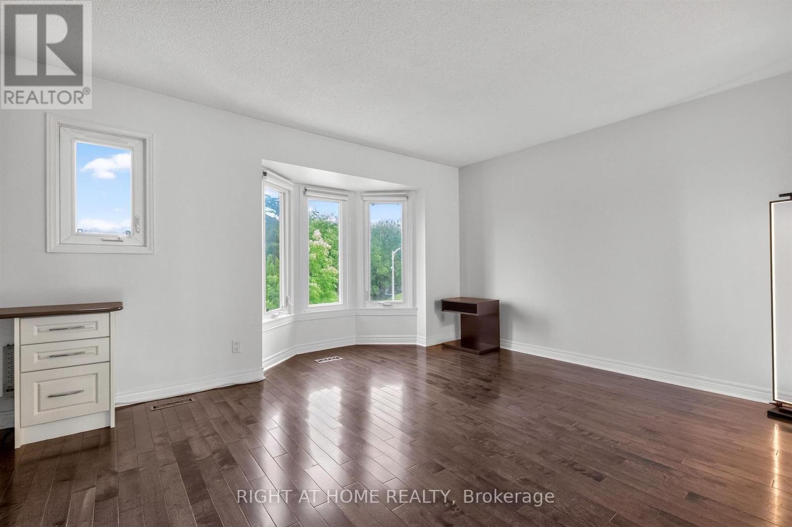 #45 186 WOODBRIDGE AVENUE - 17