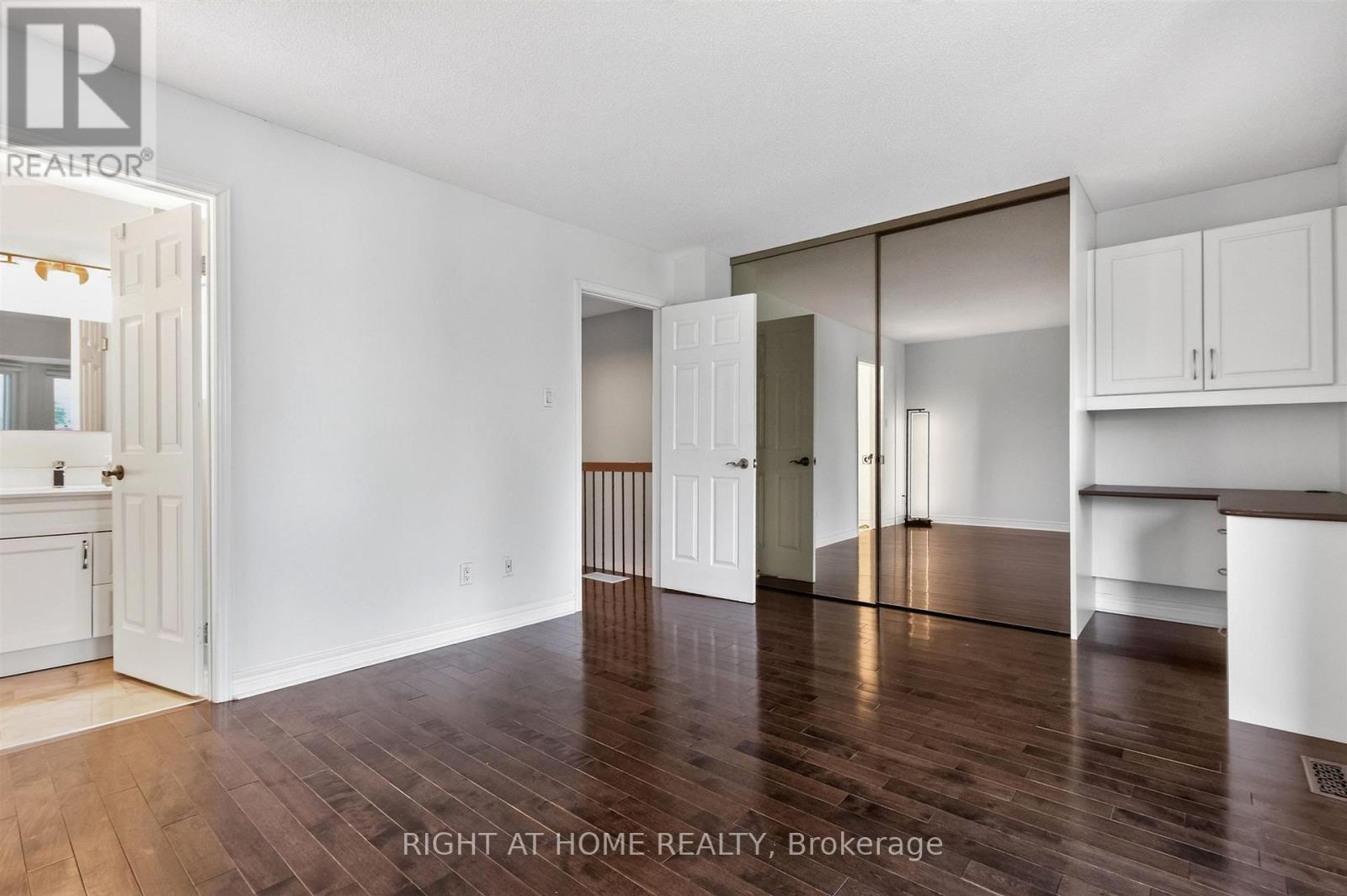 #45 186 WOODBRIDGE AVENUE - 19
