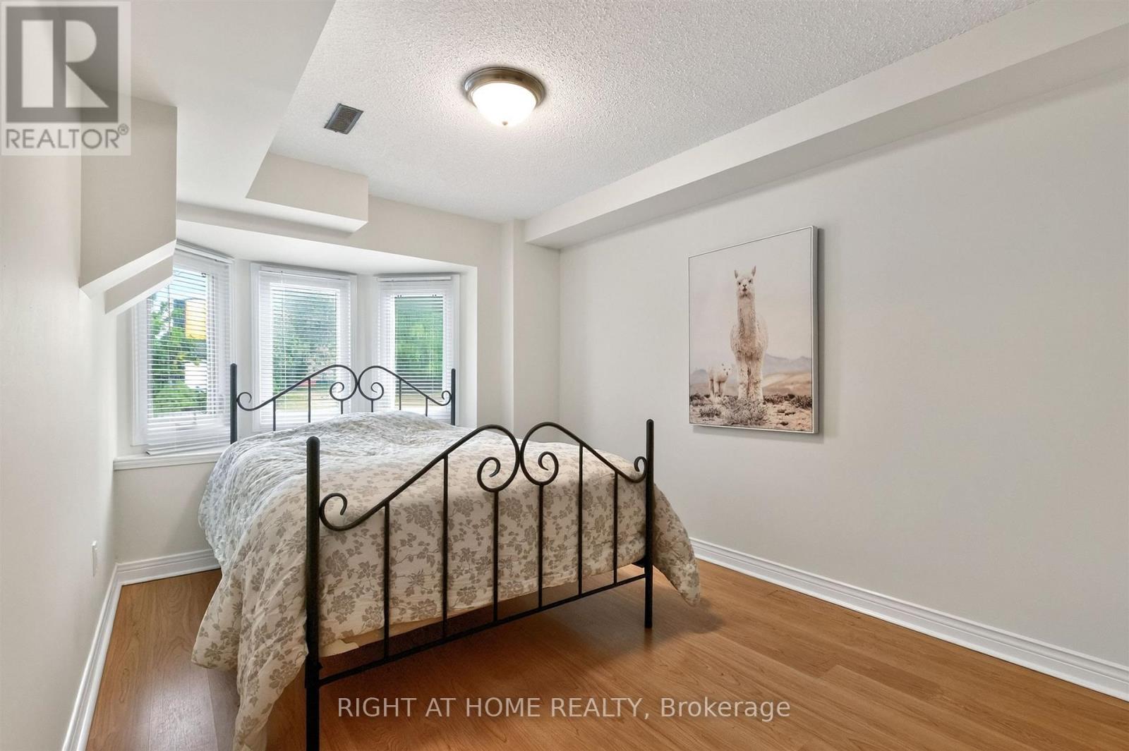 #45 186 WOODBRIDGE AVENUE - 24