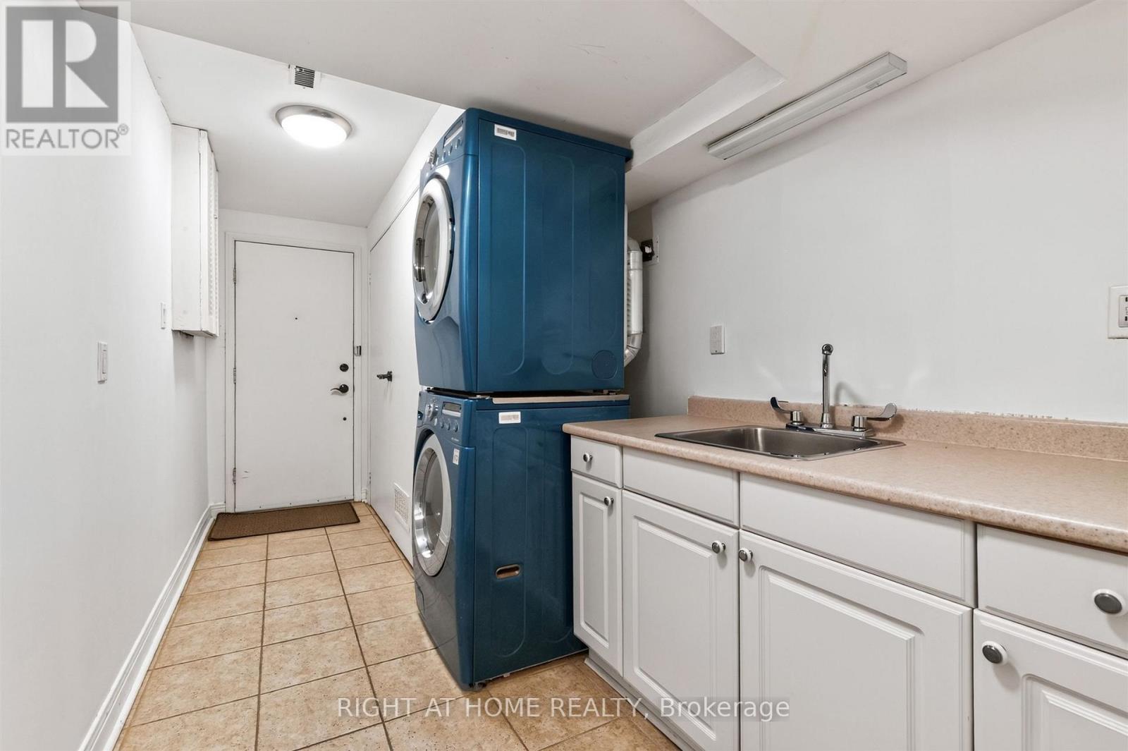 #45 186 WOODBRIDGE AVENUE - 26