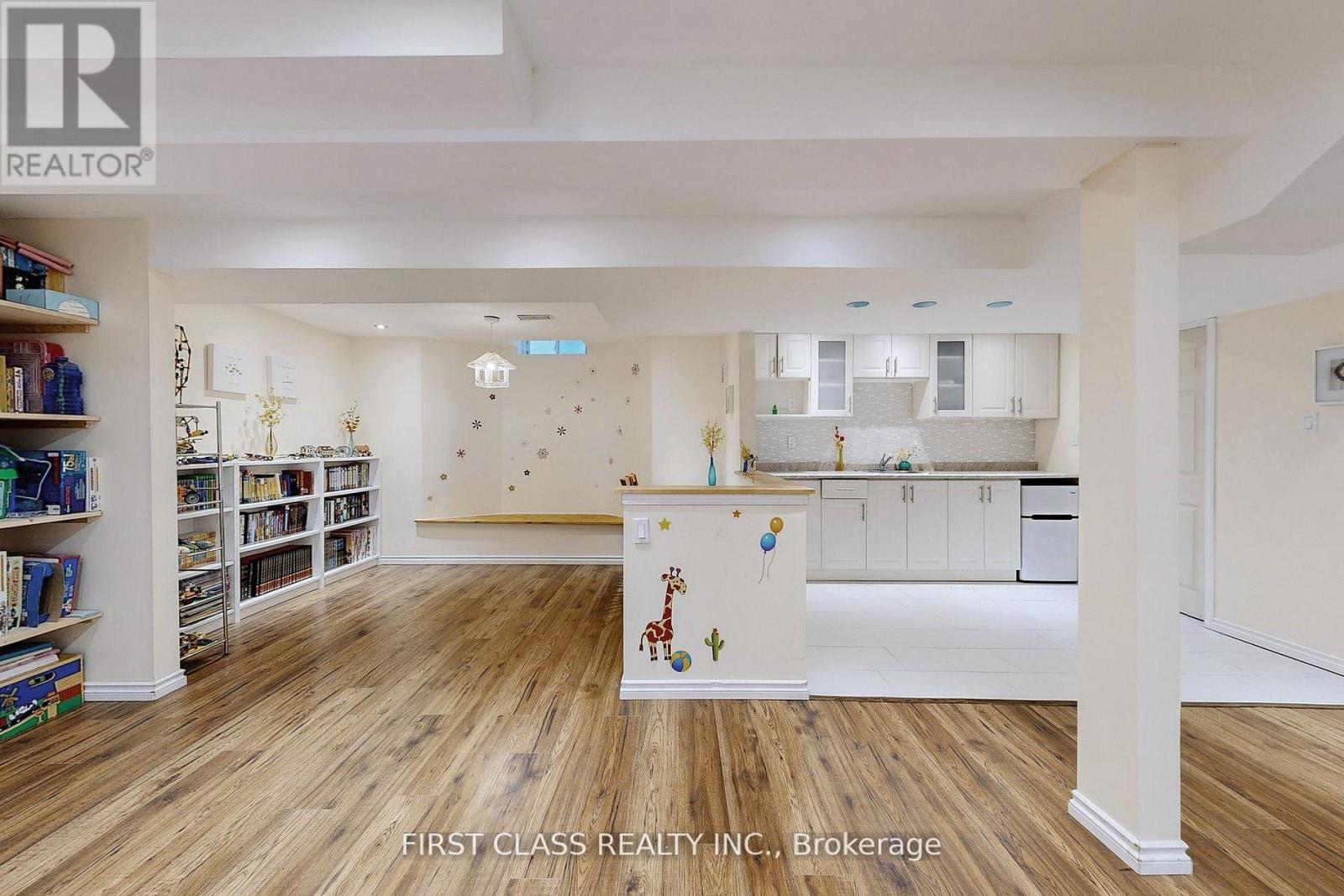 79 CARNOUSTIE CRESCENT - 30