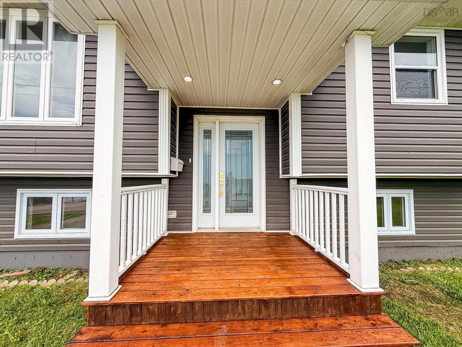 967 Westmount Road - 2