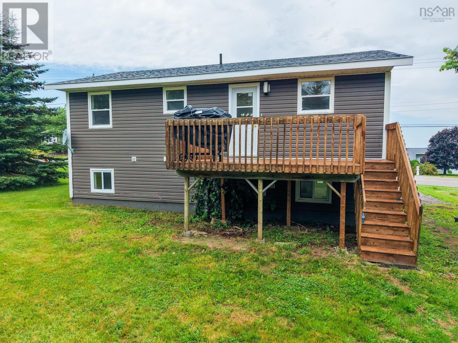 967 Westmount Road - 4