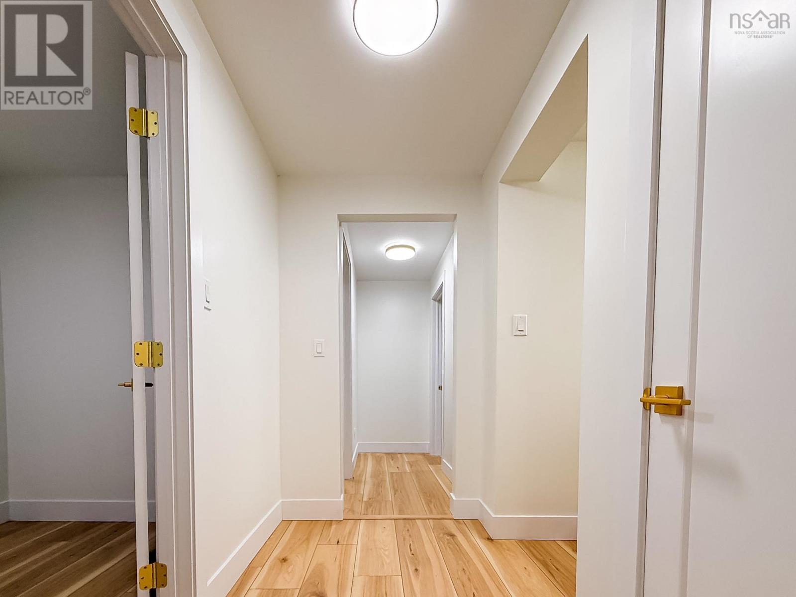 967 Westmount Road - 24