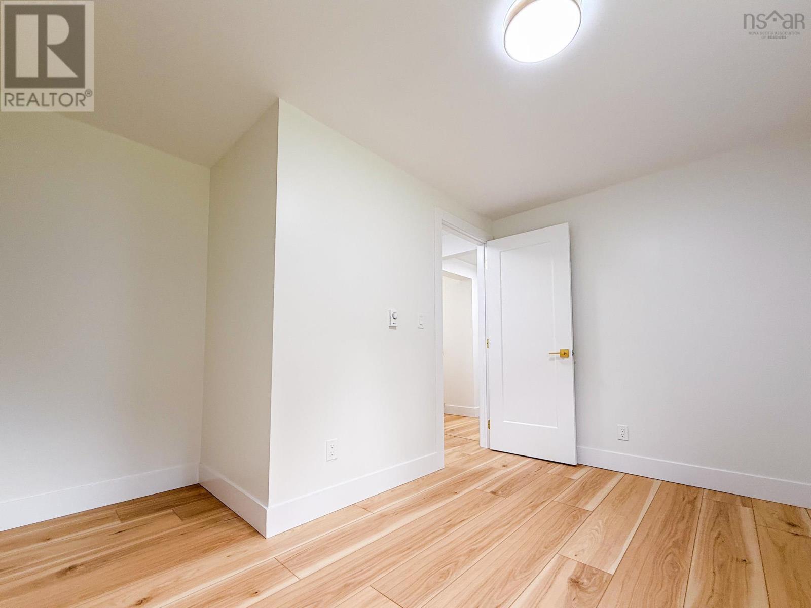 967 Westmount Road - 26