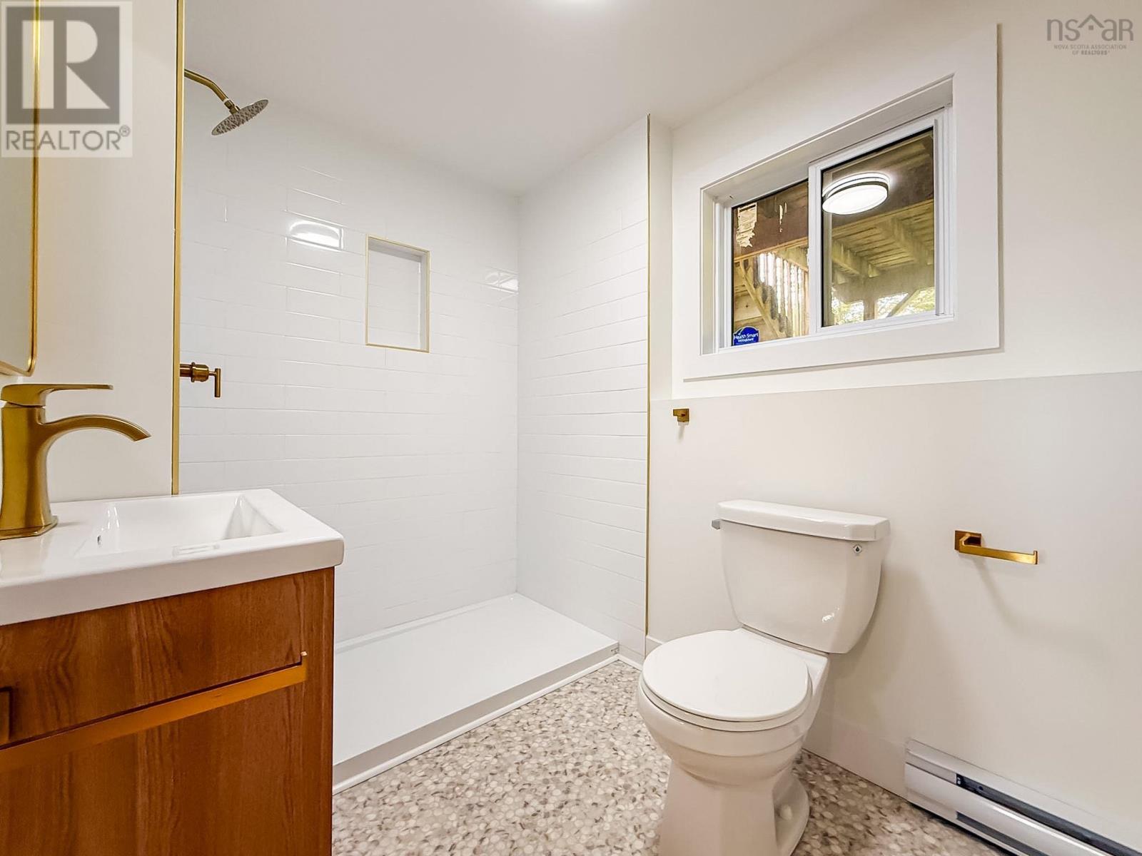 967 Westmount Road - 22