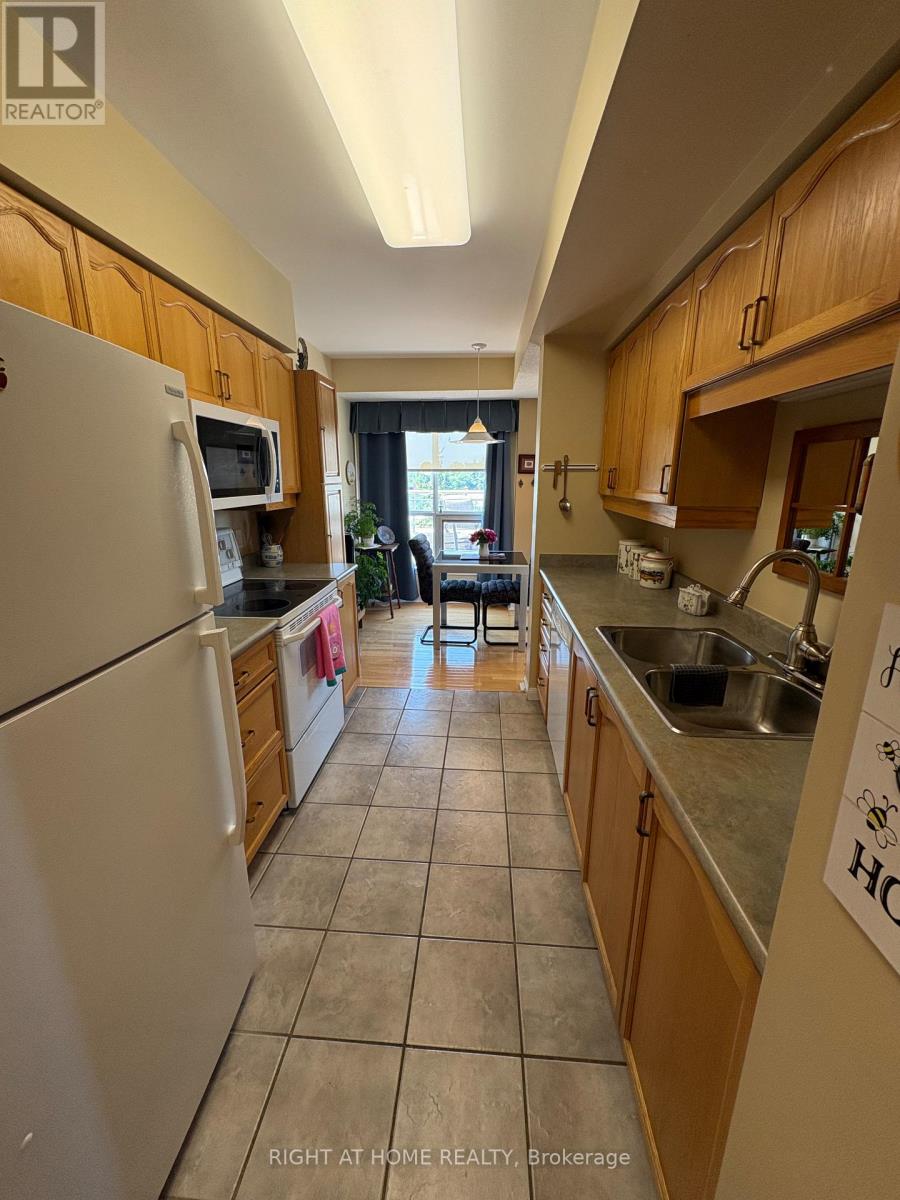 #404 94 DEAN AVENUE - 31