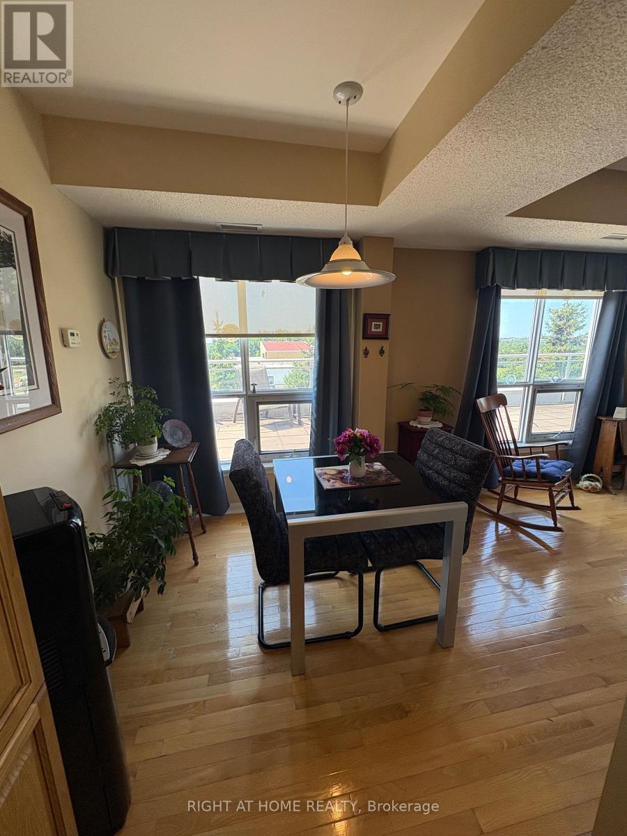 #404 94 DEAN AVENUE - 34