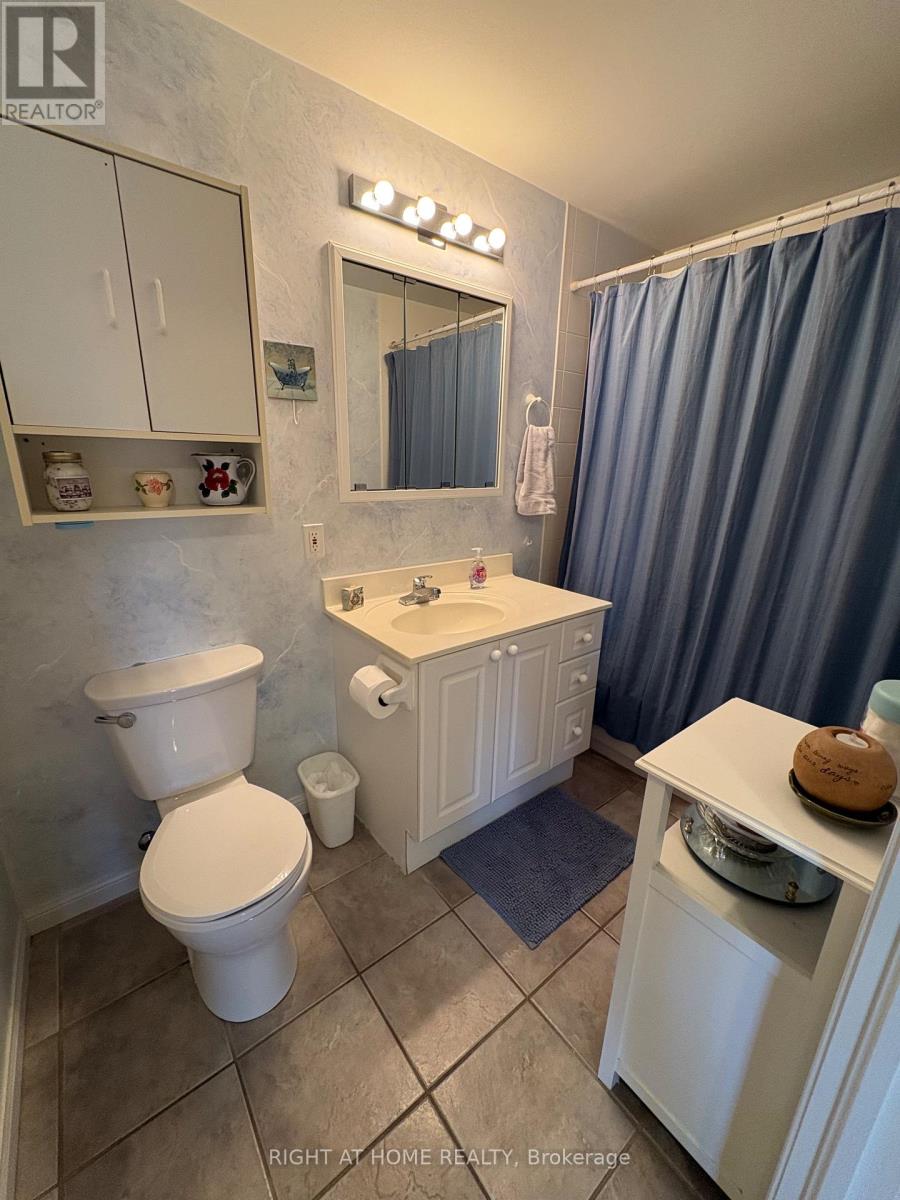 #404 94 DEAN AVENUE - 44