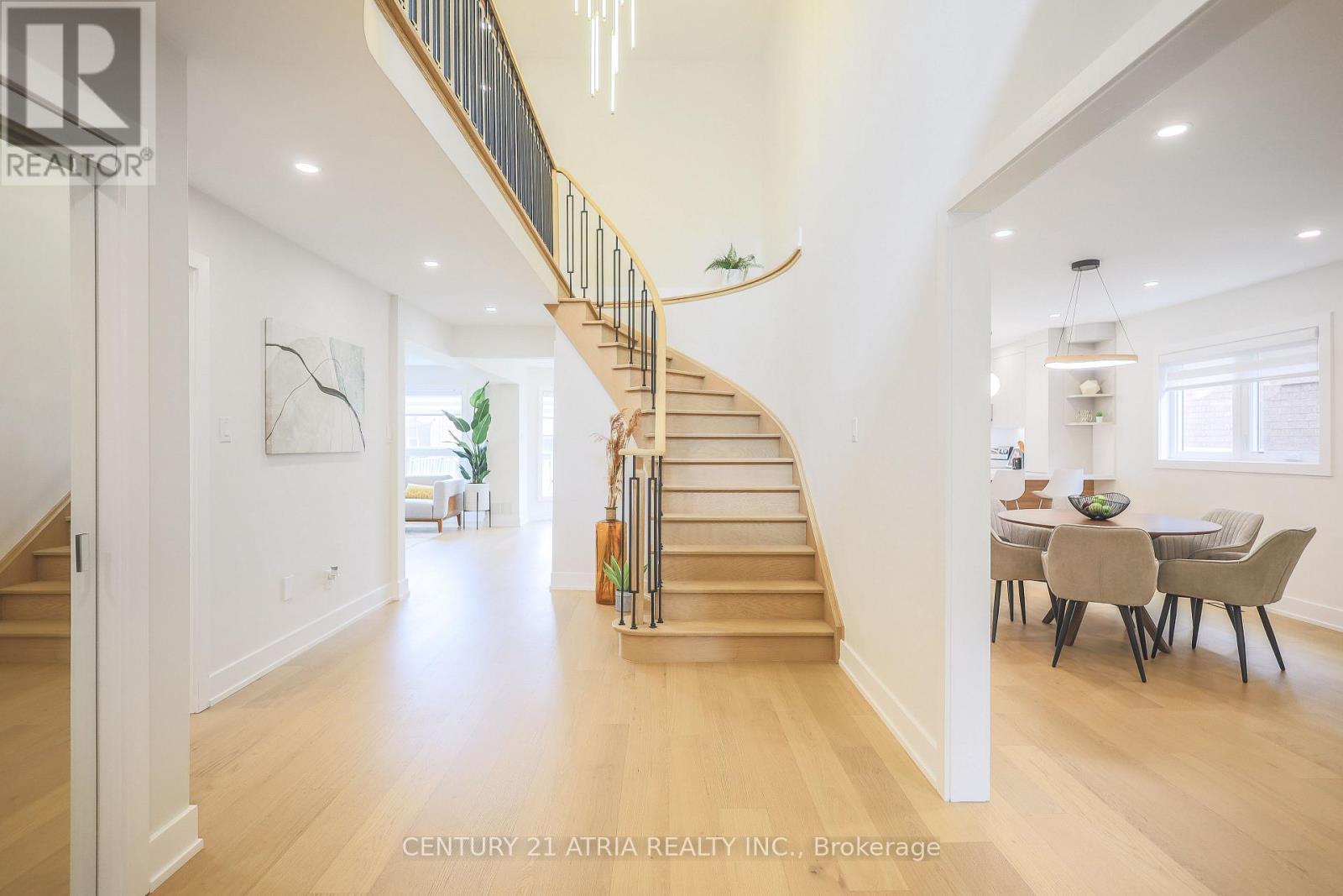 34 RAYNES CRESCENT - Image 10