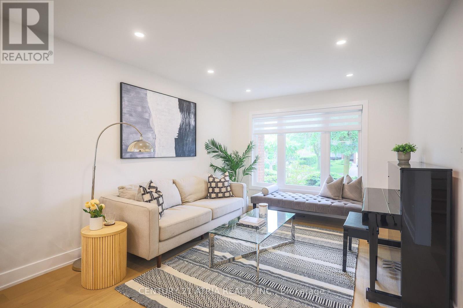 34 RAYNES CRESCENT - Image 19