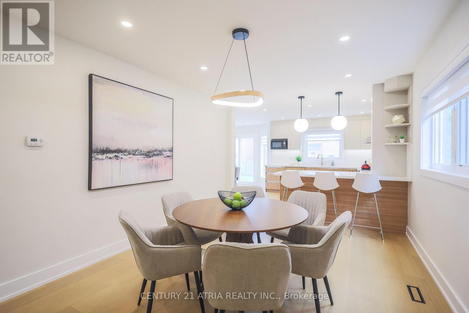 34 RAYNES CRESCENT - Image 4