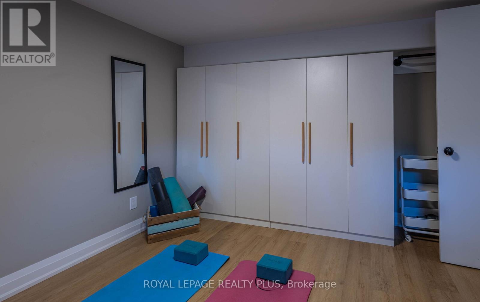 884 EAGLE DRIVE - Image 38