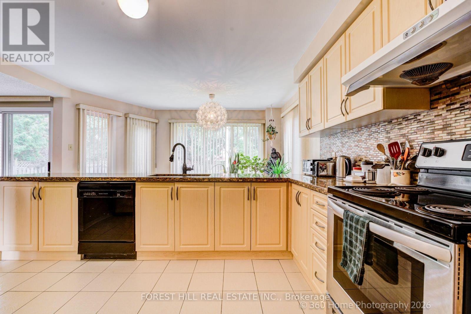 3679 LOYALIST DRIVE - 10