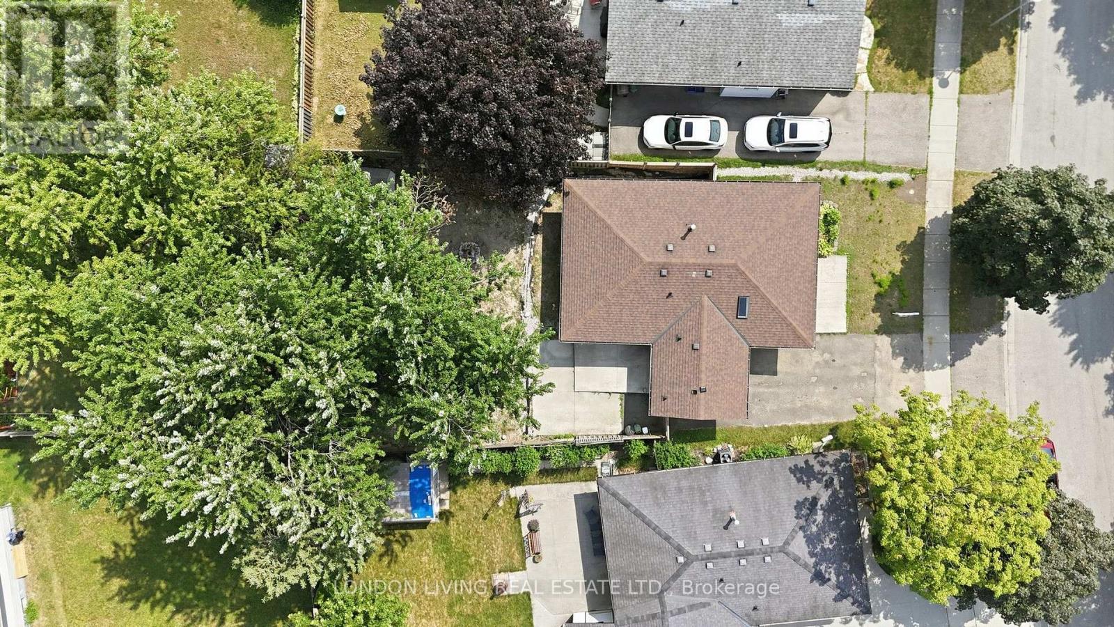 54 NICHOLAS CRESCENT - 49