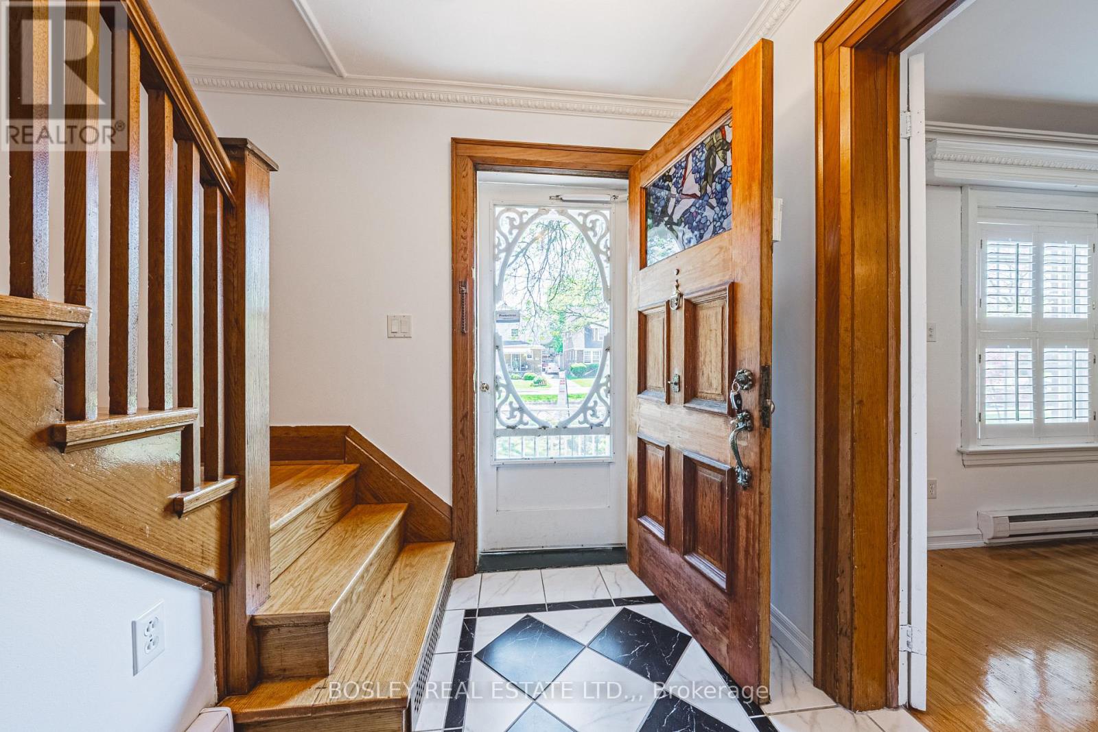 5039 VALLEY WAY - 3