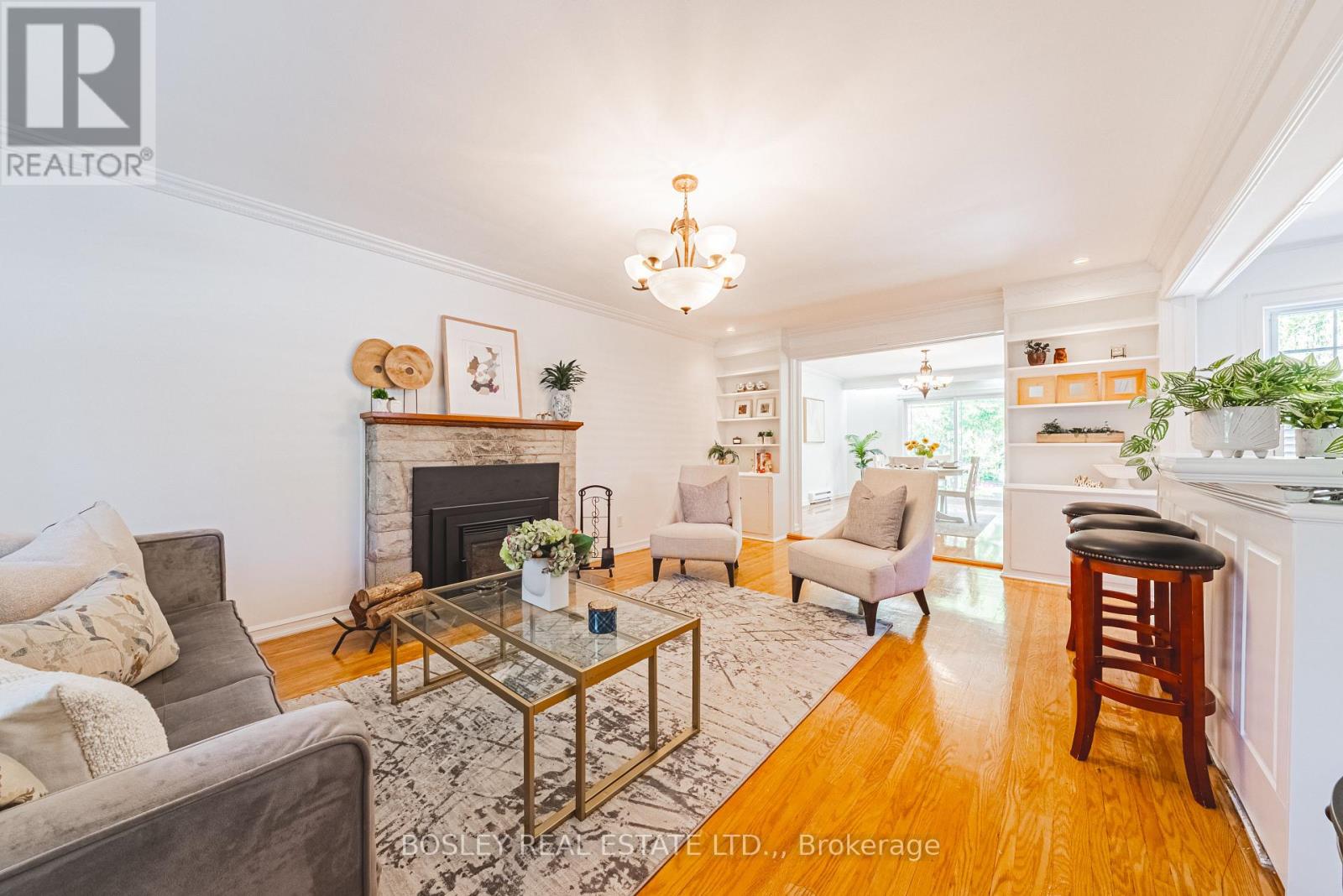 5039 VALLEY WAY - 4