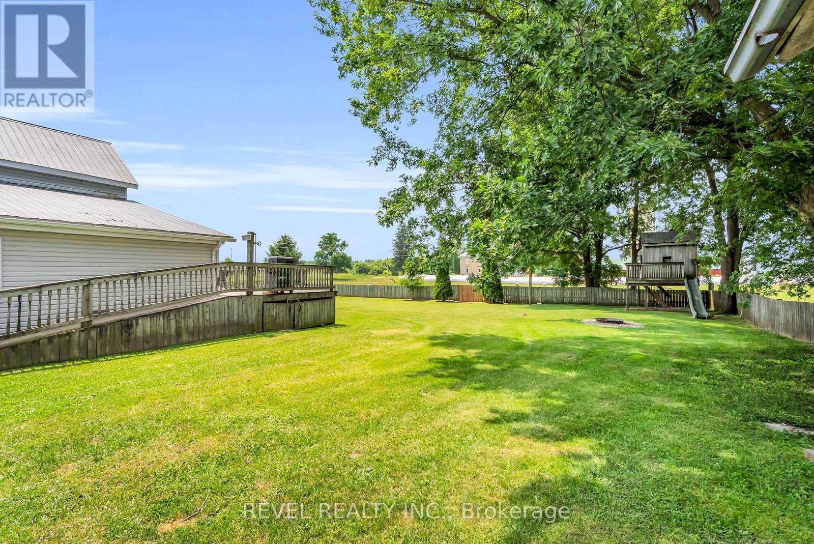 71214 10 SIDE ROAD - 24