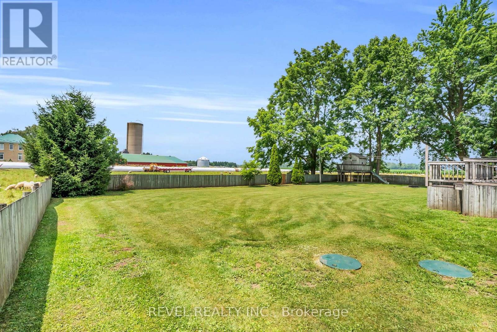 71214 10 SIDE ROAD - 27