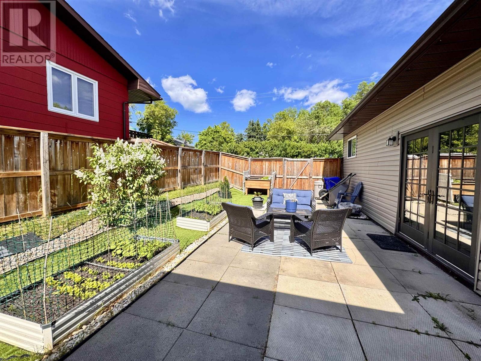 17 Kenora RD - 9