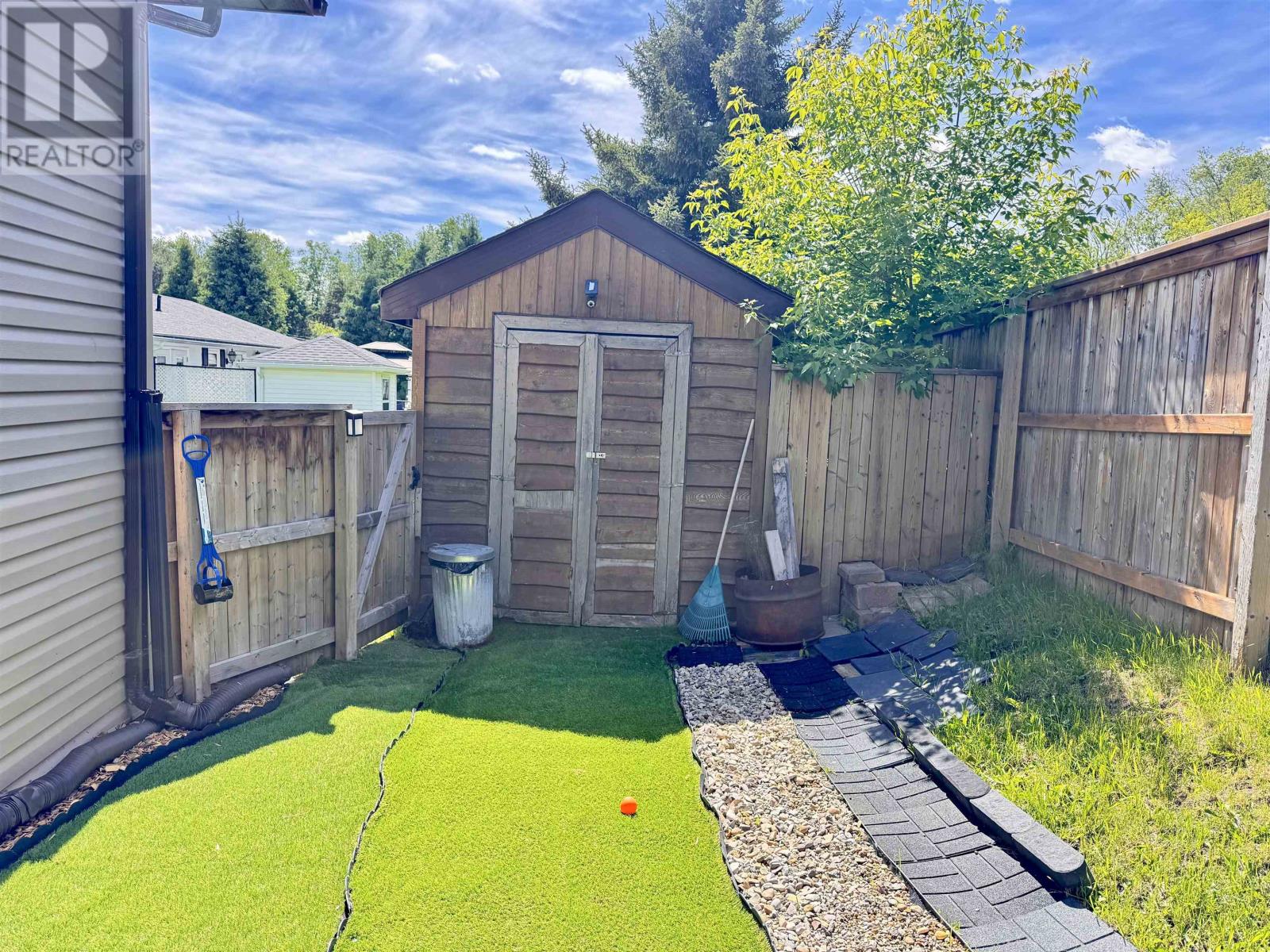 17 Kenora RD - 13