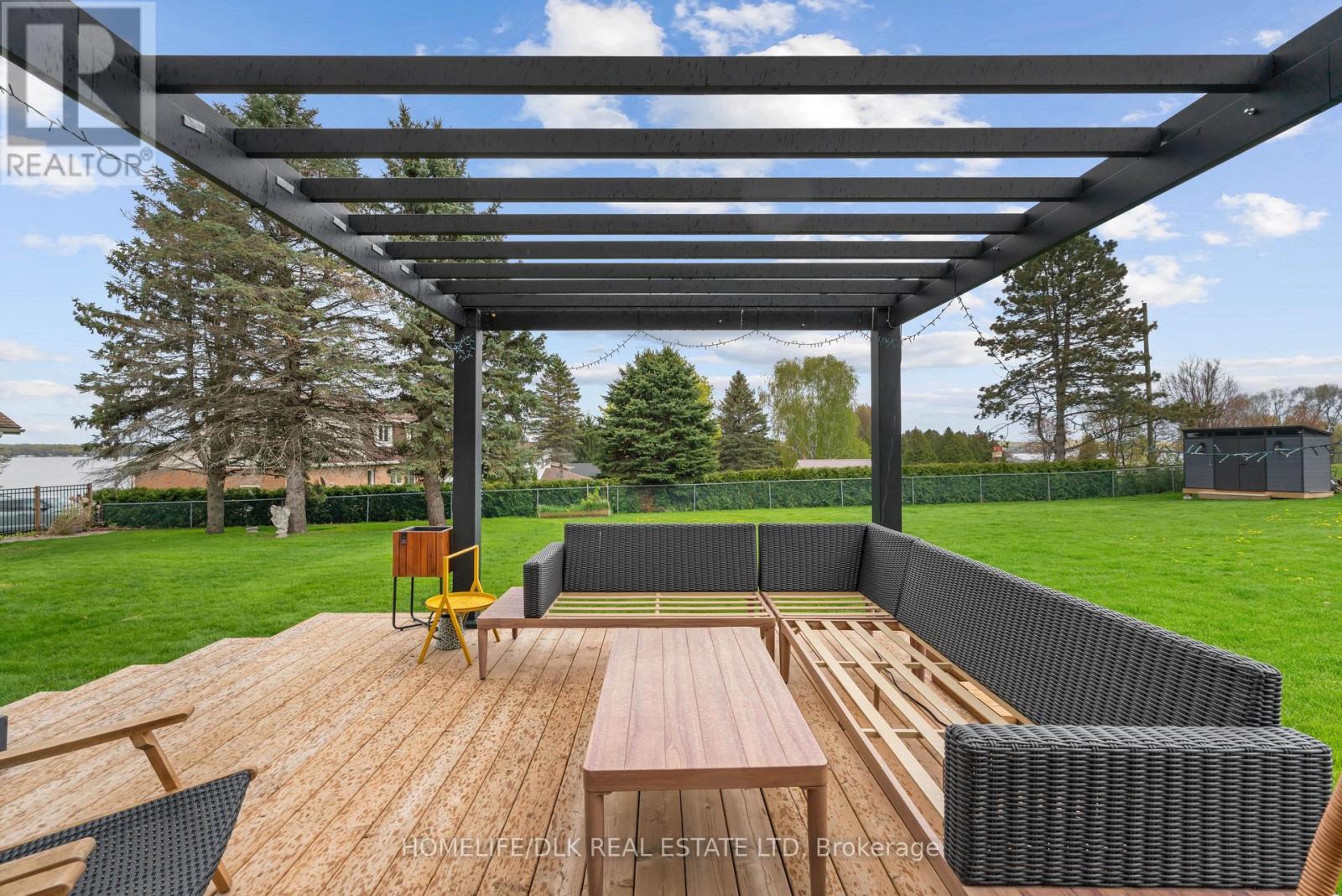 1102 BURNSIDE DRIVE - 33