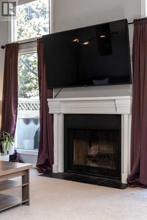 723 Queenston Terrace SE - 4