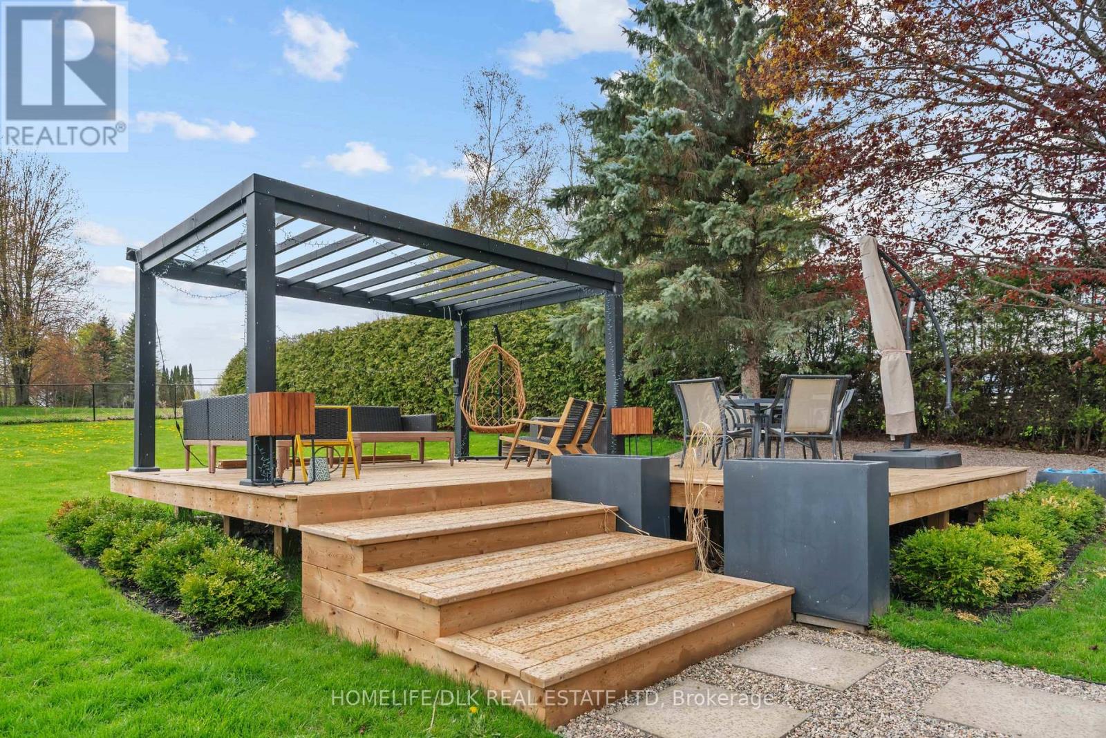 1102 BURNSIDE DRIVE - 35
