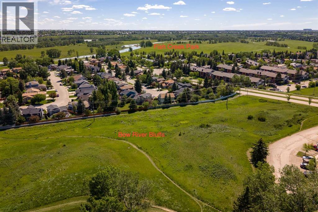 723 Queenston Terrace SE - 38
