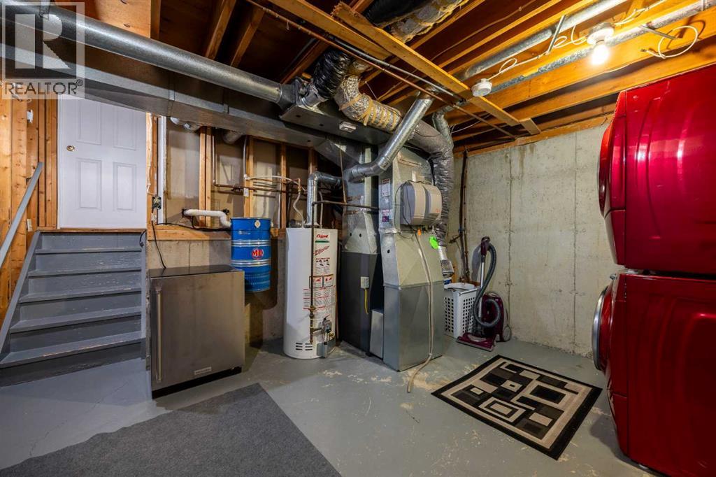 723 Queenston Terrace SE - 33