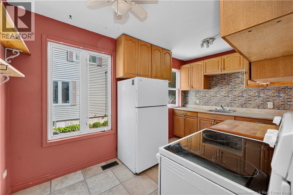 47 West Lane - 11