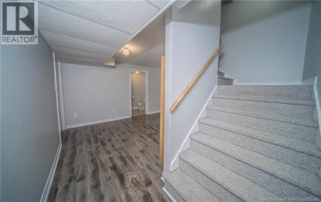 19 Howe Crescent - Image 33