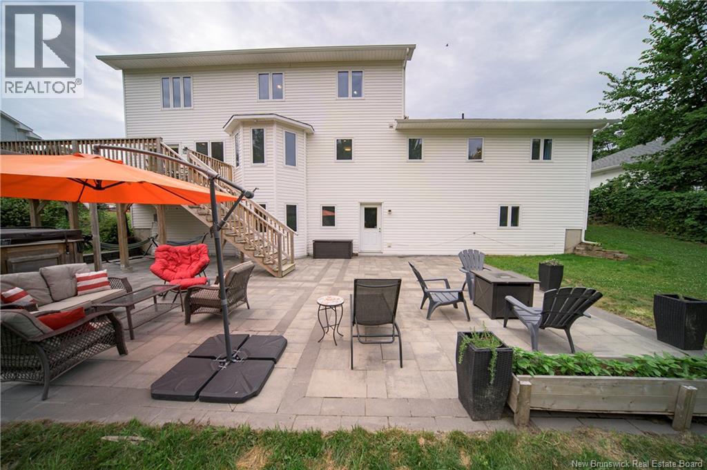 19 Howe Crescent - Image 35