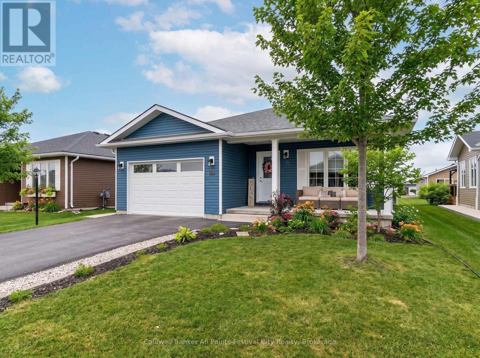 44 HURON HEIGHTS DRIVE - 3