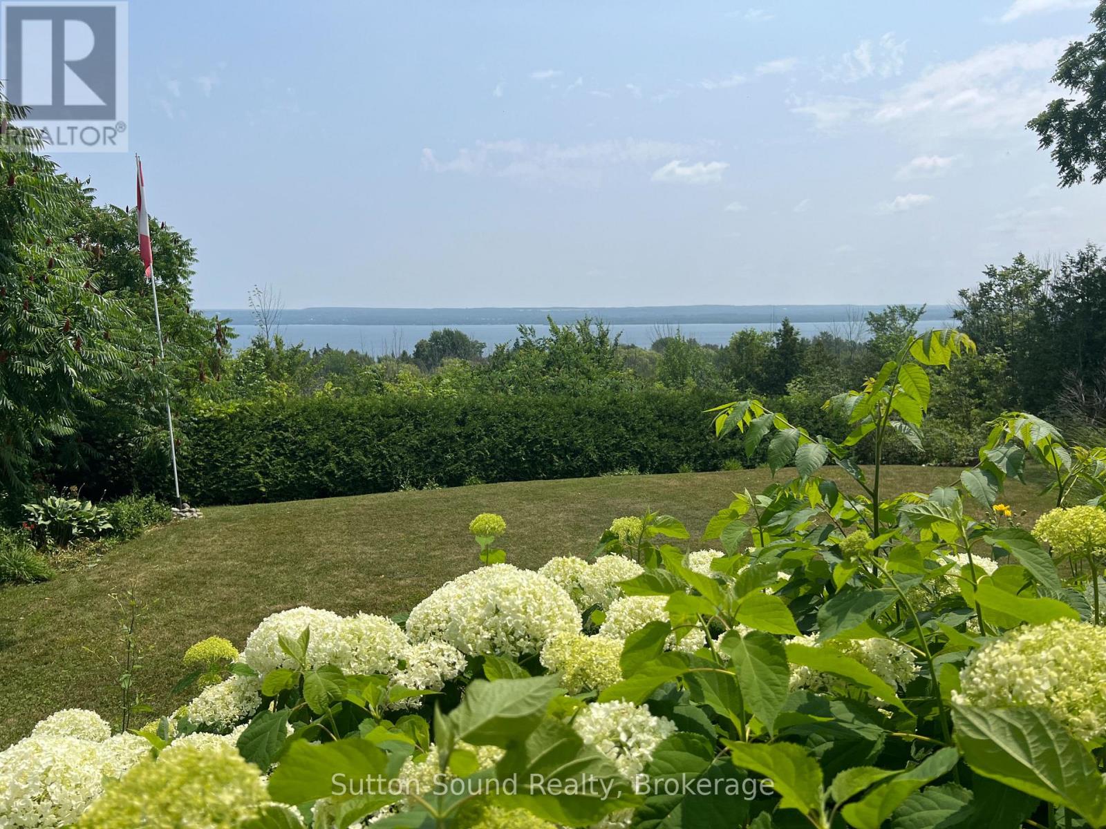 173 LAKEVIEW CRESCENT - 2