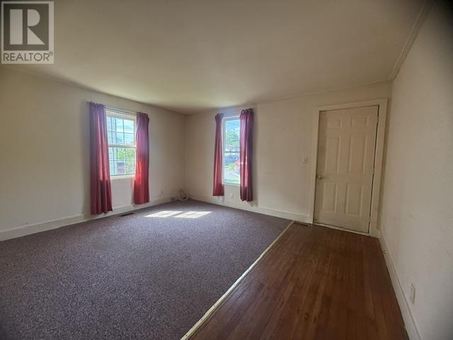 21 Park ST - Image 10