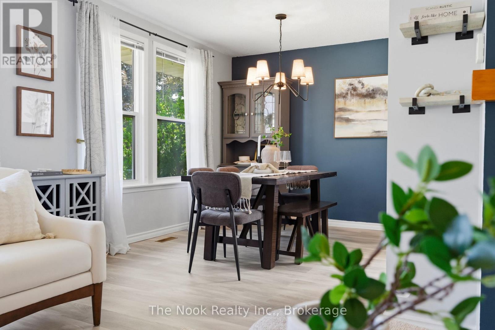 30 DEERPARK CRESCENT - 15