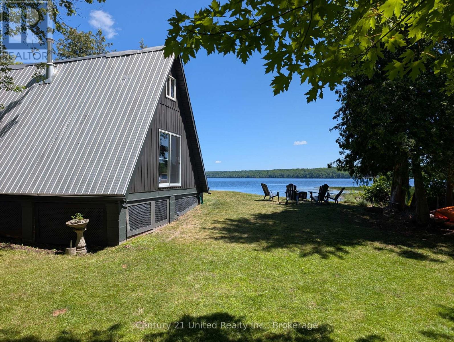 168 CHRISTIE LANE - 1