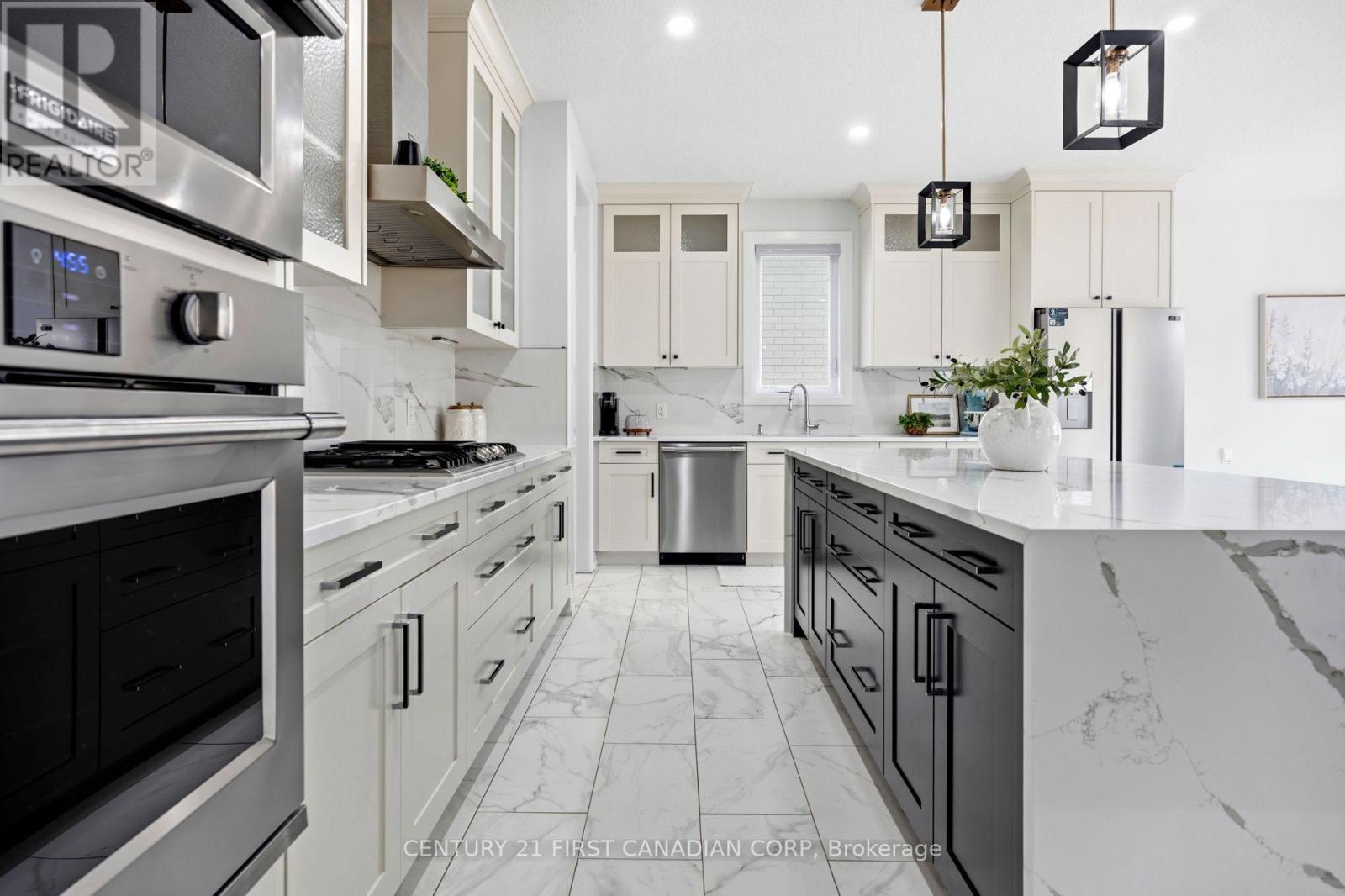 1909 BOARDWALK WAY - 10