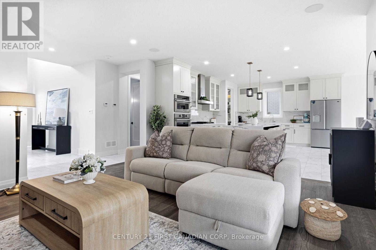 1909 BOARDWALK WAY - 19