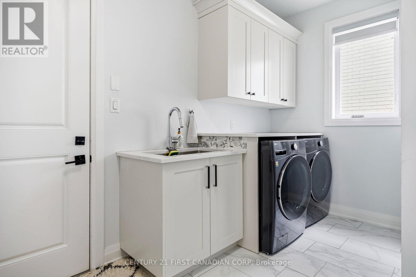 1909 BOARDWALK WAY - 22