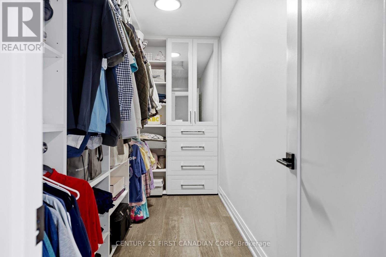 1909 BOARDWALK WAY - 25