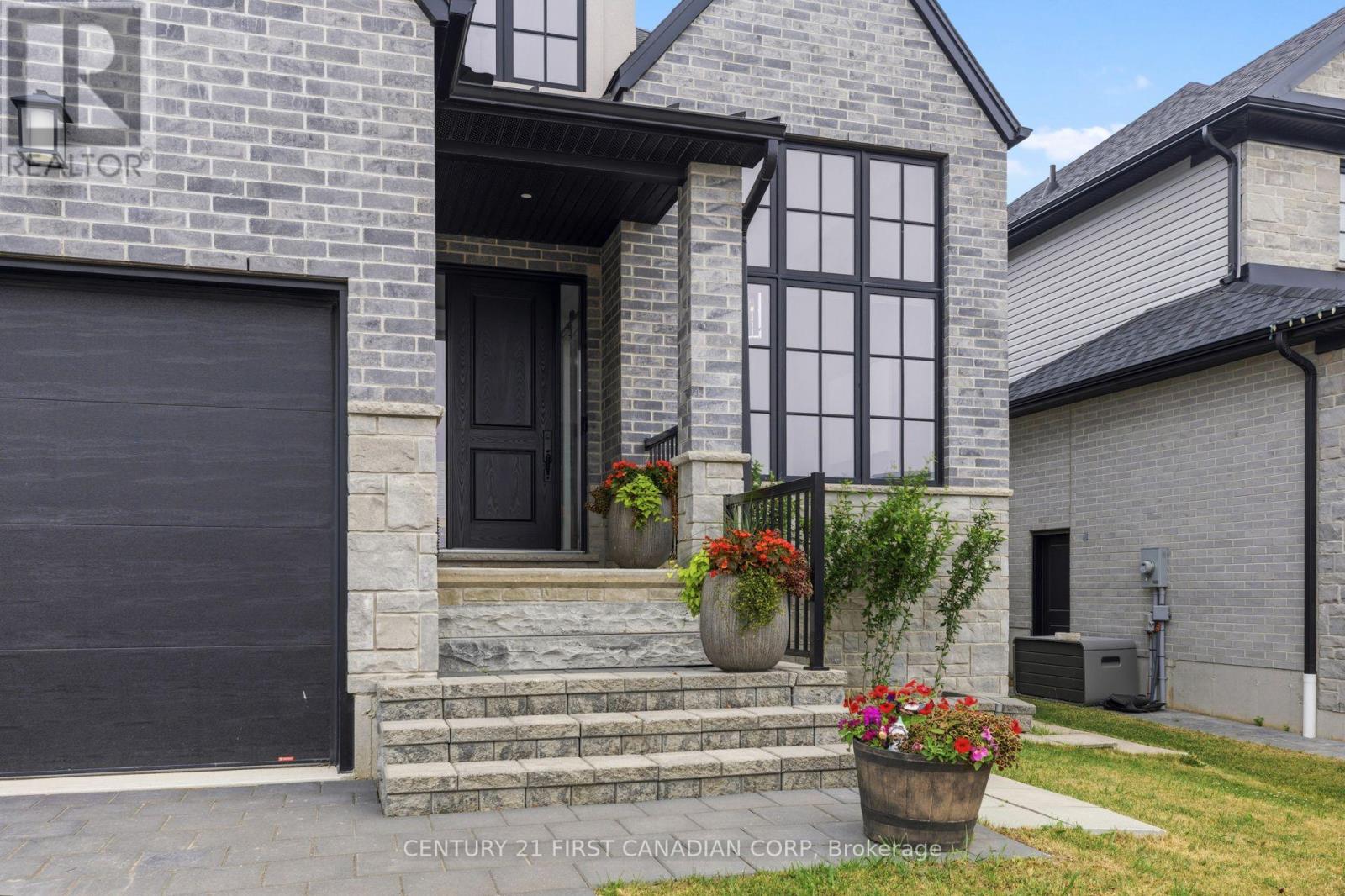1909 BOARDWALK WAY - 3