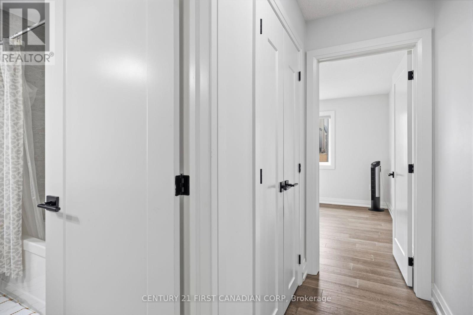 1909 BOARDWALK WAY - 32